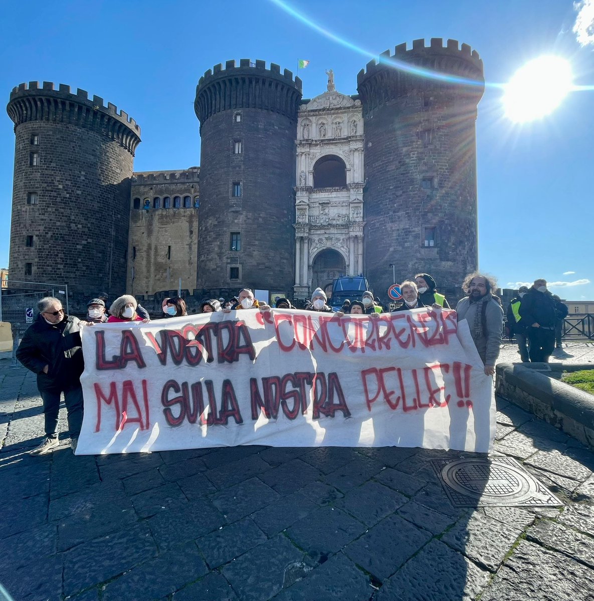 NataleCuccurese's tweet photo. PROSSIMI APPUNTAMENTI CONTRO L'AUTONOMIA DIFFERENZIATA
🗓 Venerdì 9.12.22 Presidio a Napoli Palazzo Santa Lucia h 14 lanciato da USB Campania
🗓 Domenica 11.12.22 Assemblea Piazze del Sud contro ogni Autonomia Differenziata, a Salerno dalle 10,30 #LabSud https://t.co/j9GhOBAQKX https://t.co/Ur7cnOptSr
