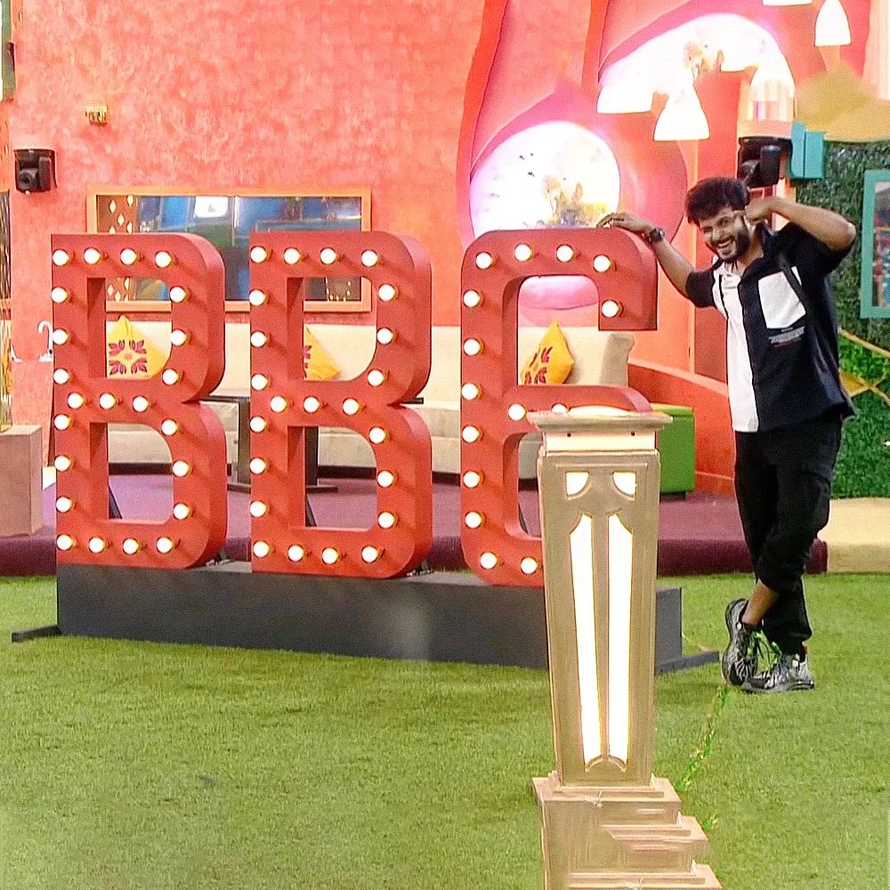 BigBossAddicts's tweet photo. Task Edaina kani.. Ni avva taggadelee 🔥🔥
.
.
.
#wearewithyoushrihan #SupportShrihan #biggboss6telugu #Revanth #Shrihan #shrihan #biggboss6telugu #wearewithyoushrihan #supportshrihan #Mrclass #shrihansainyam #shrihan #iamwithshrihan #voteforshrihan https://t.co/geedGG6jc4