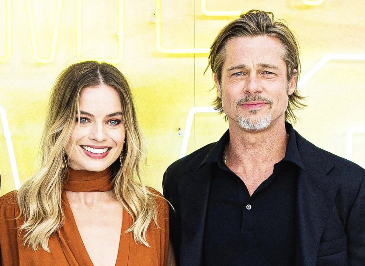 aseriesamovie's tweet photo. Margot Robbie Brad Pitt ile beraber rol aldığı 'Babylon' filmiyle alakalı olarak: "Senaryoda öpüşme sahnesi yoktu. Yönetmen Damien Chazelle'e ısrarla bu sahneyi eklettim. Brad Pitt'i öpme şansını başka nasıl elde edebilirdim ki?" dedi🤯
#BabylonMovie https://t.co/1qcCjjQery