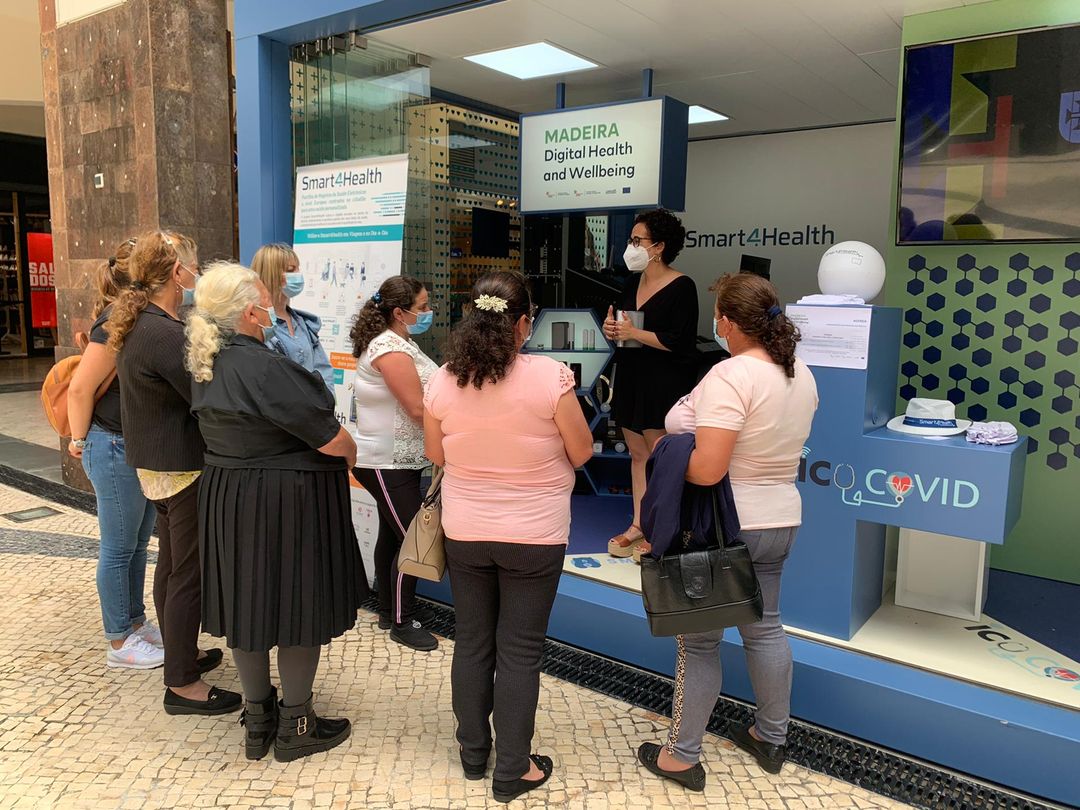 PT: Evento com os cidadãos do “Centro Comunitário Lugar da Serra”.

EN: Event with citizens from the “Lugar da Serra” Community Centre. 

📅 02/07/2021

#digitmadeira #smartbear #smart4health #icu4covid #digitalhealth #wellbeing <a href="/SmartBear_EU/">SmartBear</a>  <a href="/Smart4HealthEU/">smart4health.eu</a>  <a href="/CovidIcu4/">ICU4Covid.eu</a>