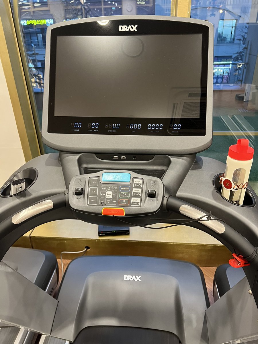 리루다 tweet media