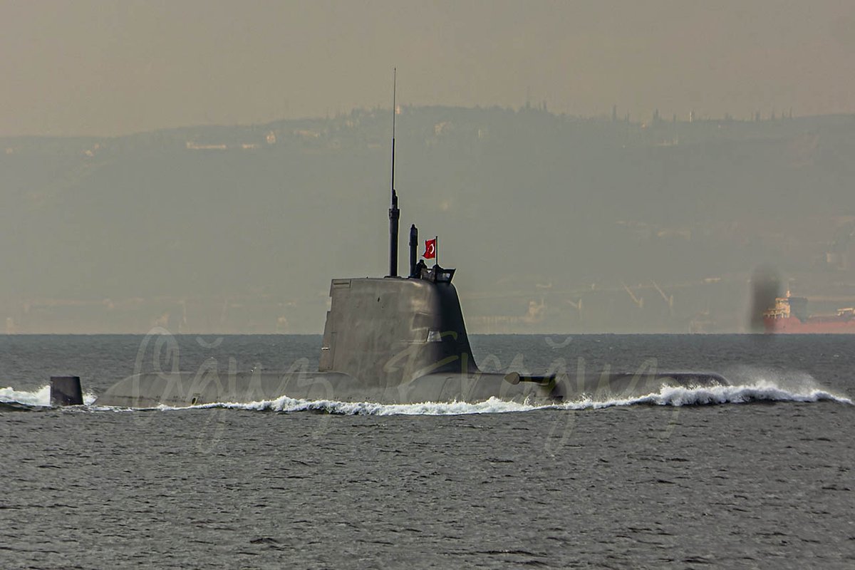 OguzEroguz1's tweet photo. #TurkishNavy's new #AIP #submarine #ReisClass #Type214TN #TCGPirireis #S330 on way back to #Gölcük naval base after sea trials. https://t.co/yTUP3ikizA