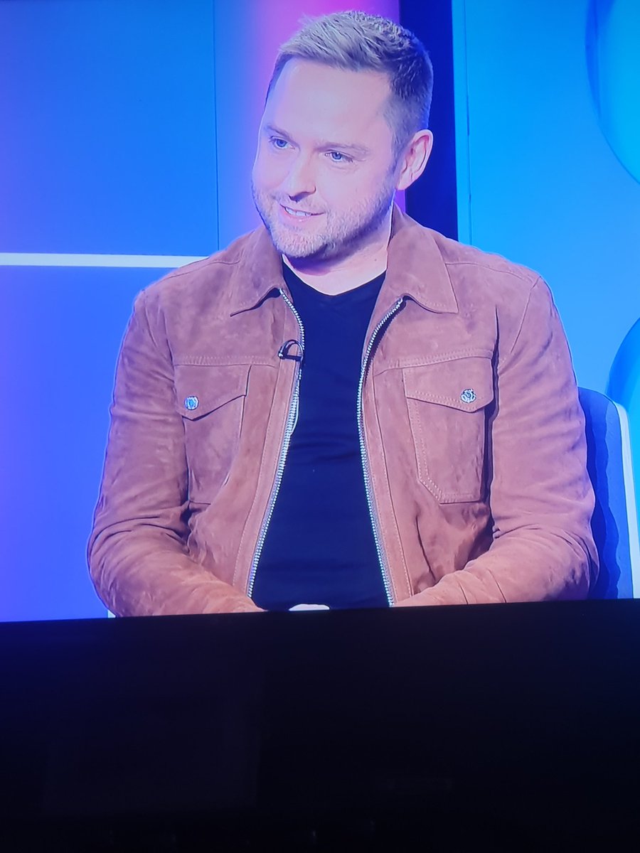 clairemcf69's tweet photo. Great interview with @derekryanmusic last night 😀#pureandsimplealbum #greatalbum ❤️ 😍 https://t.co/rzPzvAqX4D