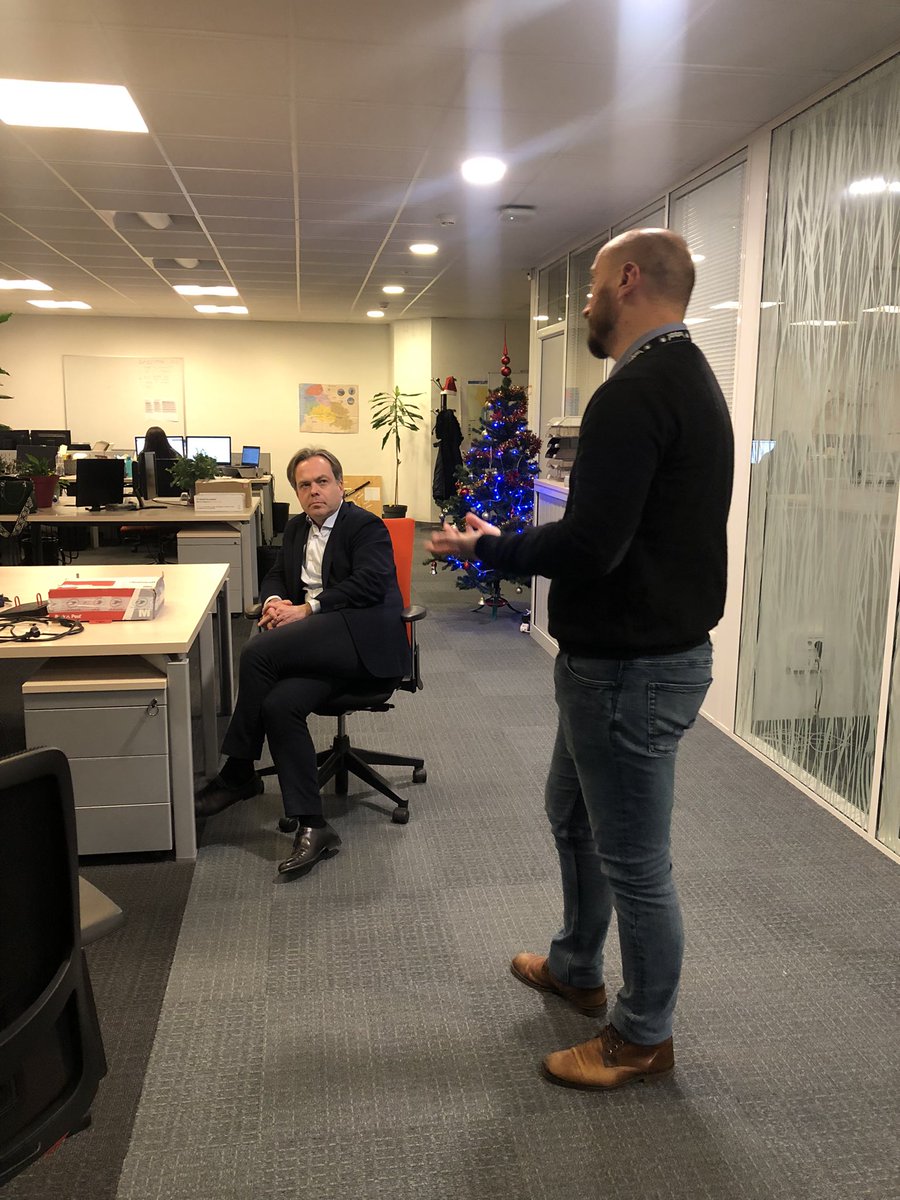 LudovicGuilcher's tweet photo. Journée Rémoise hier en compagnie des techniciens puis des équipes de la conduite d’activités. 
Une journée passionnante grâce à nos échanges francs et chaleureux.

L’occasion de se réunir avec les acteurs de la maille qui œuvrent aussi chaque jour pour nos clients https://t.co/nn7GsMi79r
