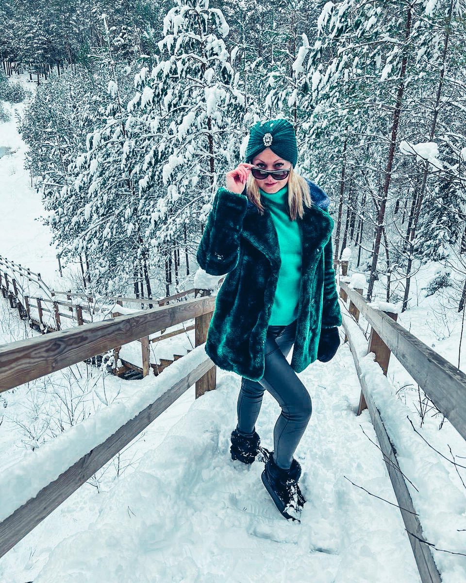 DiamondDustsLv's tweet photo. Winter edition❄️☃️
#diamonddusts #latviangirl #latvianblogger #latviannature #winter #winterwonderland #winterfashion #winteroutfit #ootd #ootdfashion #outfitinspiration #outfitoftheday #babyitscoldoutside #goodvibes #whatimwearing #whatiwear #lookbook #lifeincolor #aboutalook https://t.co/FLGCpYBb09