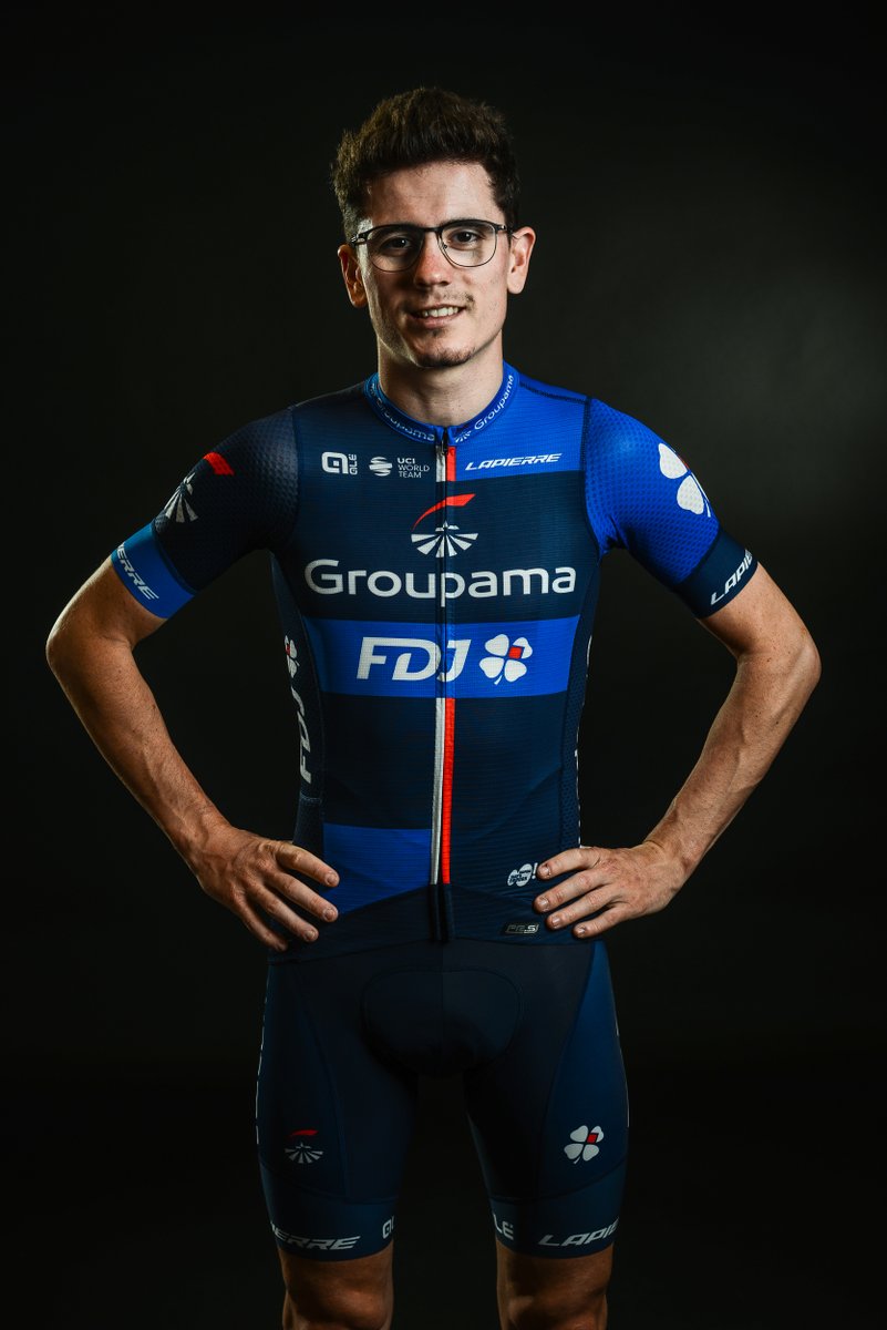 Groupama-FDJ maakt tenue voor 2023 bekend: volledig ander ontwerp, wit  maakt plaats voor donkere kleuren | Wielerkrant.be