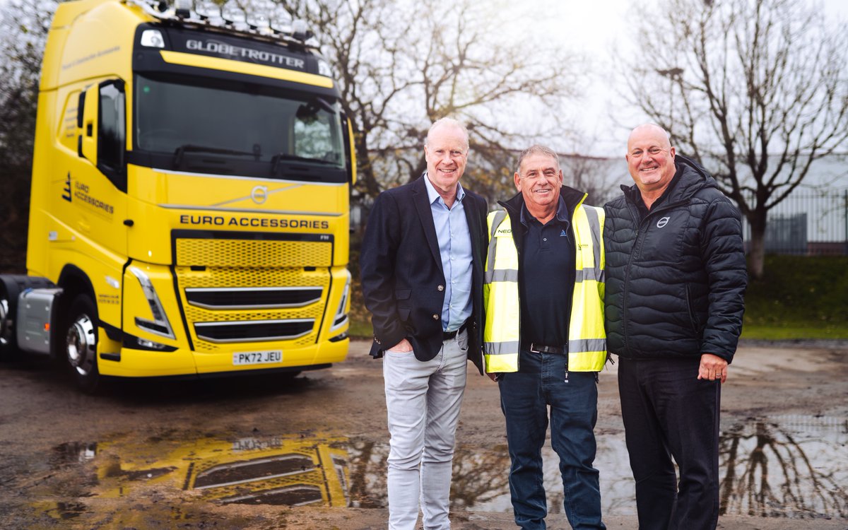 To celebrate long-serving employee, Steve Junipers’ 21 years driving for Euro Accessories, they have purchased this high-spec, super impressive Volvo Globetrotter XL 500.

<a href="/VolvoTrucksUK/">Volvo Trucks UK</a> <a href="/euroacc/">Euro Accessories Ltd</a>
