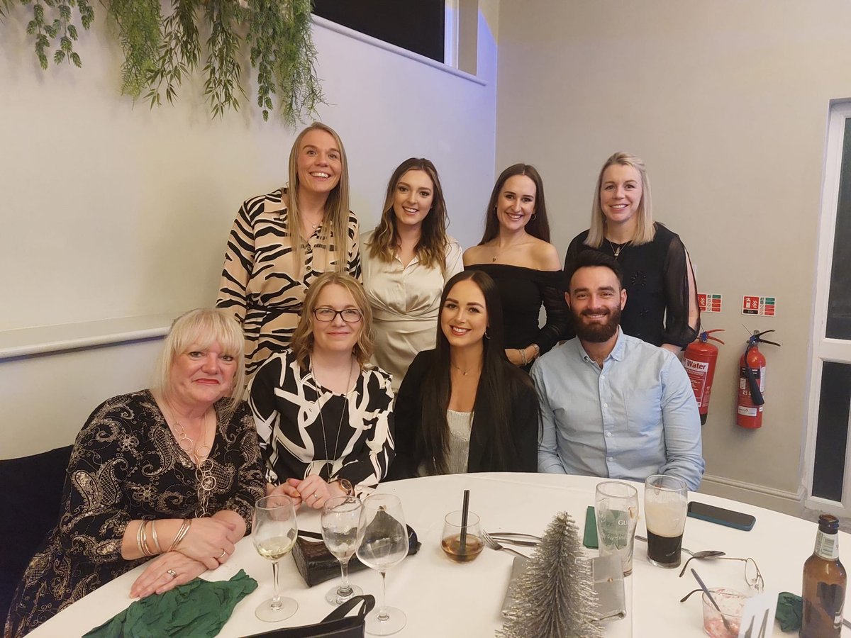 PaigeC_RD's tweet image. The Prehab team looking unrecognisable at our first Christmas party as a full team! 🥳🎉 So lucky to be part of this amazing service and team 🙌 @sdphys