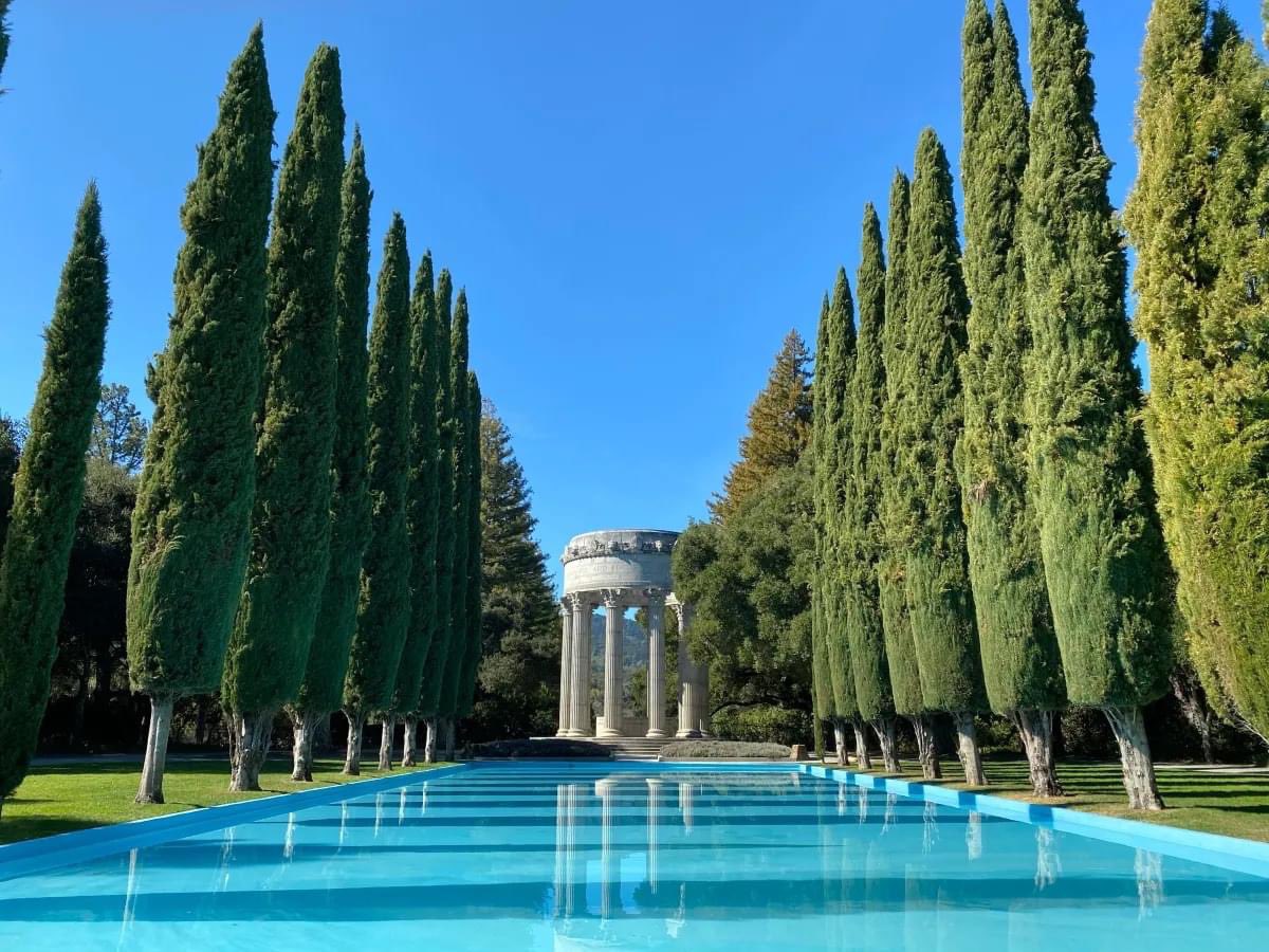 Manti_Con's tweet photo. Factoid Friday presents the Pulgas Water Temple is a stone structure in Woodside built by the City of San Francisco in the 1930's as a monument to the engineering marvel that brought Hetch Hetchy water to the Bay Area. It’s 25 min from the hotel. #BayCon pic by Bob Emerson. https://t.co/8axKIG2zOp