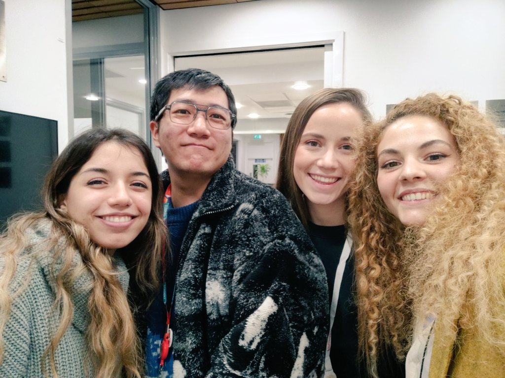 A reunion of the 2nd floor of the @Inst_of_Hep! Such a great afternoon yesterday attending the @LSCN_UK and Takara Bio Hybrid Workshop on stem cell-based models for disease modelling and regenerative medicine. Amazing science talks across the board! #STEM