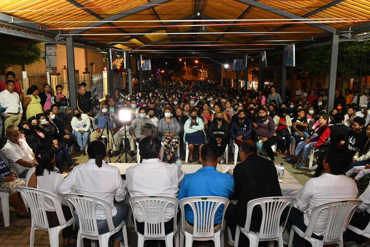 ¡Gracias San Lorenzo por su compromiso!🙌🏻
Es increíble como seguimos sumando respaldo 💪
En equipo vamos a recuperar la zona rural de Manta, porque merecemos mejores días.
#MantaPorLaVida 
#TuSabesQueEstabamosMejor <a href="/MashiRafael/">Rafael Correa</a> <a href="/RC5Oficial/">Revolución Ciudadana</a>