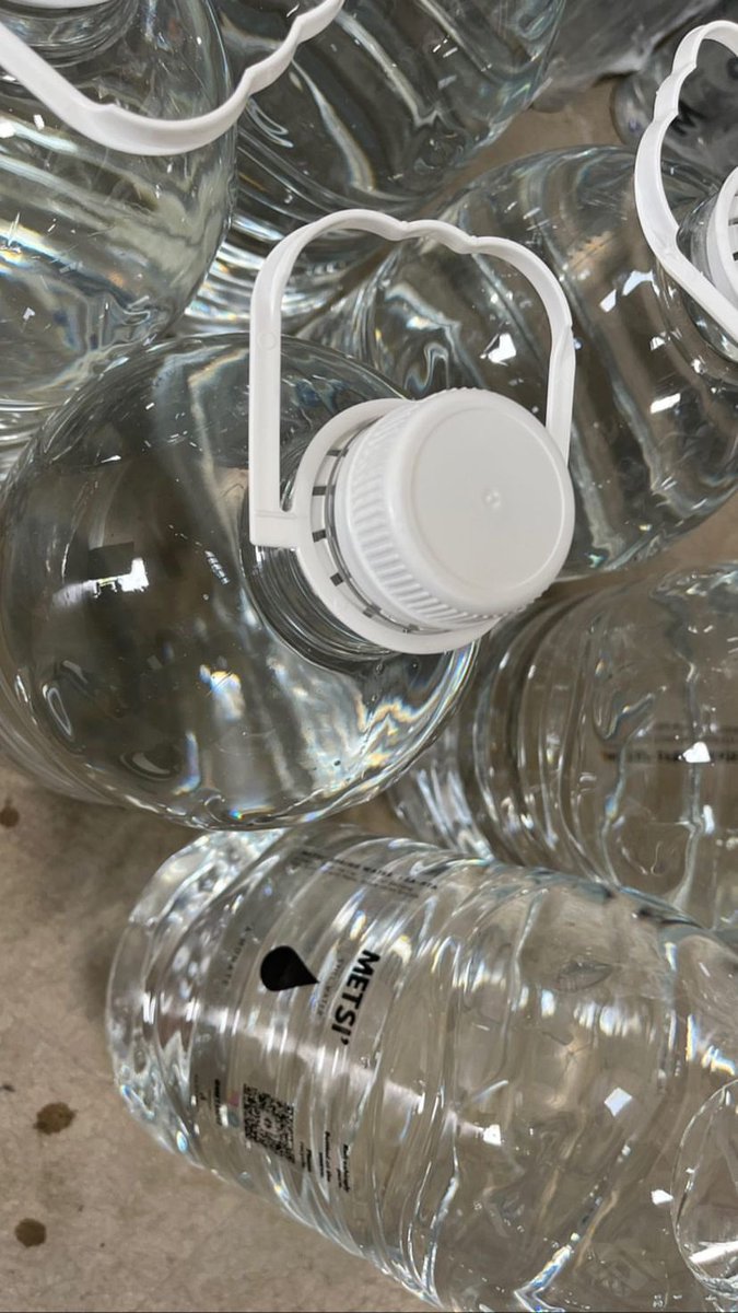 Fhulu_inc's tweet photo. Ke Still Metsi’ 💧 https://t.co/7VGiEwg9es