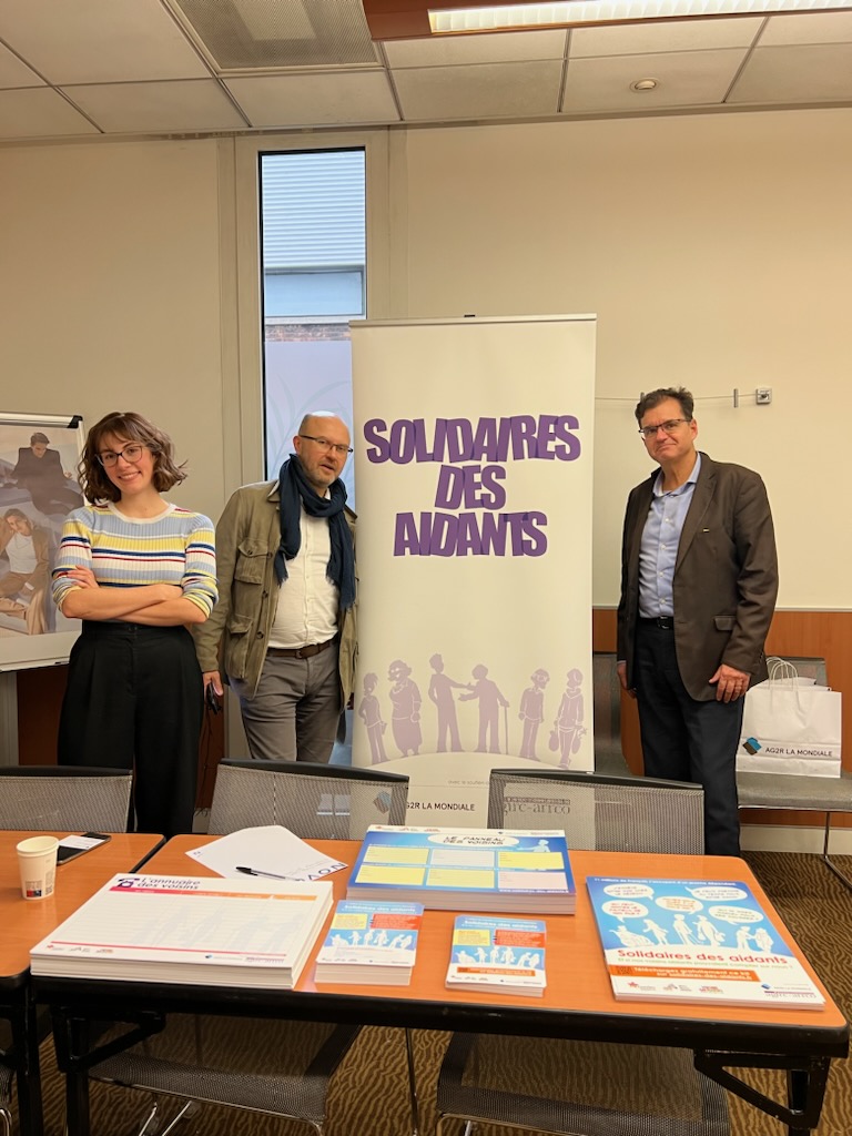 Voisins Solidaires (@voisinsolidaire) on Twitter photo Présent à la Journée de l'Engagement Citoyen organisée par <a href="/AG2RLAMONDIALE/">AG2R LA MONDIALE</a>. Une belle occasion d'échanger autour des solidarités de proximité et de présenter le programme #SolidairesdesAidants aux futurs volontaires présents sur place. Plus d'infos👉bit.ly/3uD07q4 Présent à la Journée de l'Engagement Citoyen organisée par <a href="/AG2RLAMONDIALE/">AG2R LA MONDIALE</a>. Une belle occasion d'échanger autour des solidarités de proximité et de présenter le programme #SolidairesdesAidants aux futurs volontaires présents sur place. Plus d'infos👉bit.ly/3uD07q4