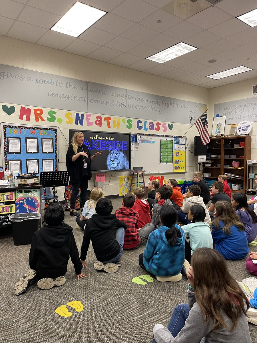 Thank you to <a href="/LakesideMDL/">Lakeside Middle</a> for a great Middle School 101 session this morning!!! Our 5th graders <a href="/HawCreekES/">Haw Creek Elementary</a> appreciated it! #fcsconnects
