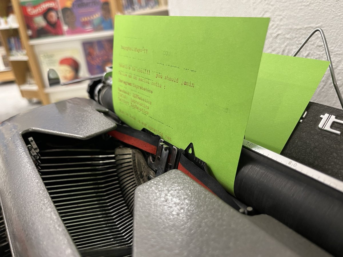 IspRobotics's tweet image. Trying out the school’s typewriter ⌨️ 

#robotics #isprobotics #isp #typewriter #typewriters #roboticscompetition #vexrobotics #firstrobotics @vexrobotics #happyholidays #holidays #WorldcupQatar2022