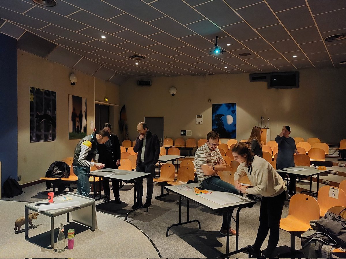 particitiz's tweet photo. Atelier interactif par les services du @parlbruparl et du @ParlFR_Bxl sur leurs rôles dans l'organisation des #commissionsdélibératives dans le cadre de la conférence de l'@oidpoidp  🙌 #OIDP2022 https://t.co/0OTitXz7Ih