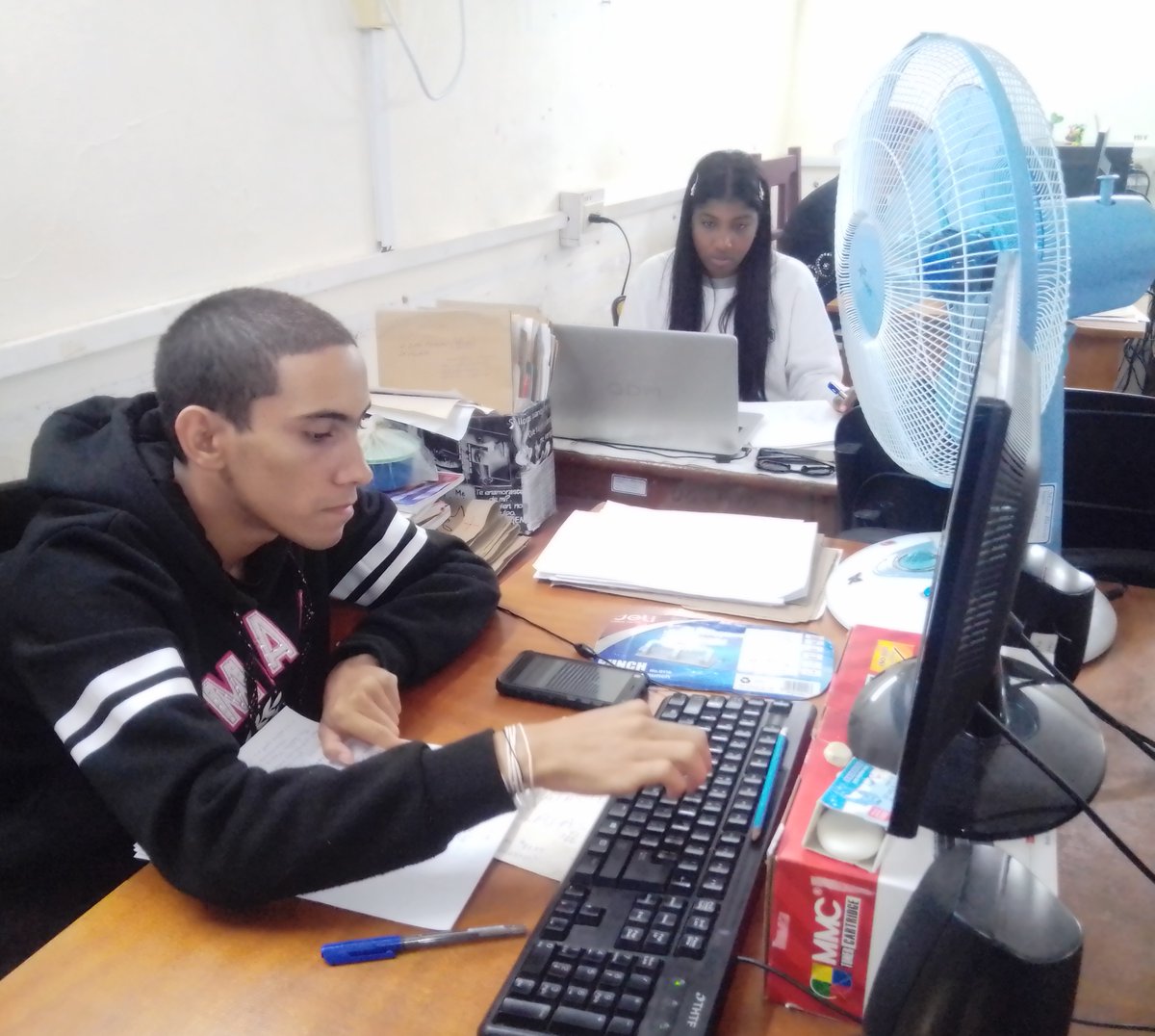 otucfgoscomunic's tweet photo. INOTU Cfgos, implementa la preparación laboral de los Técnicos Medios de Planificación Física  en adiestramiento, recién graduados  y de estudiantes que se encuentran cursando el 1ro, 2do y 3er año de la especialidad, quienes desarrollan la práctica laboral y pre-profesional. https://t.co/4plcW8KuRI