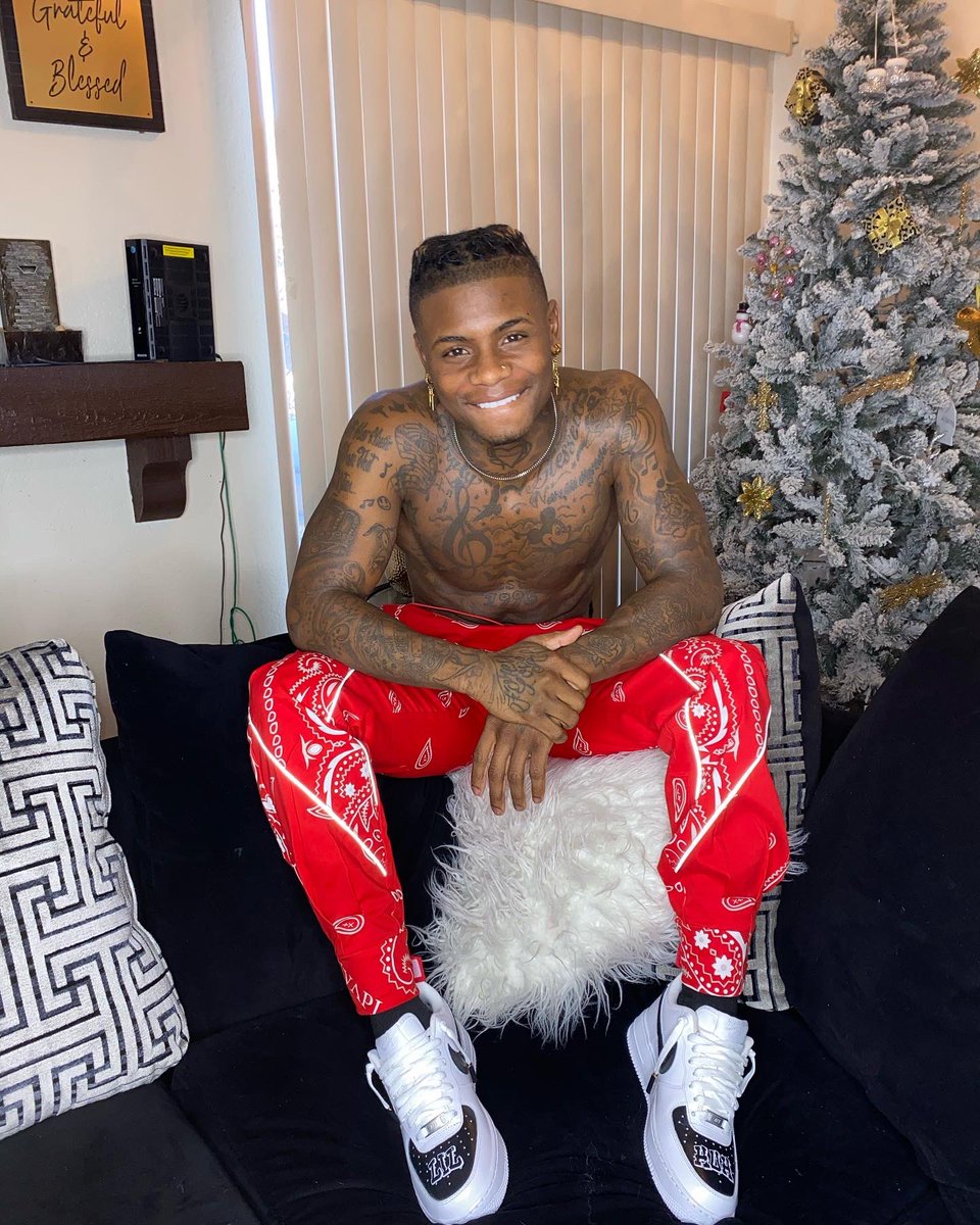 🔥 Lilhuhofficial 🔥 on Twitter: "Christmas Is Almost Here ️ With All The Love & Support You All