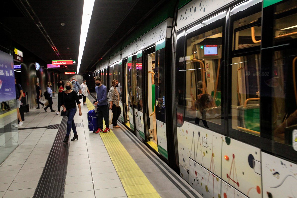 metromlgoficial's tweet photo. Las más de 2.000 personas usuarias que han hecho nuestra encuesta anual de satisfacción, nos otorgan una cifra de 99,3% en el nivel de confianza del servicio y una valoración de 8,75 sobre 10. 

Puedes leer la nota de prensa en este enlace 📰: https://t.co/p2h6E0GANU https://t.co/tDAkGZhUCl
