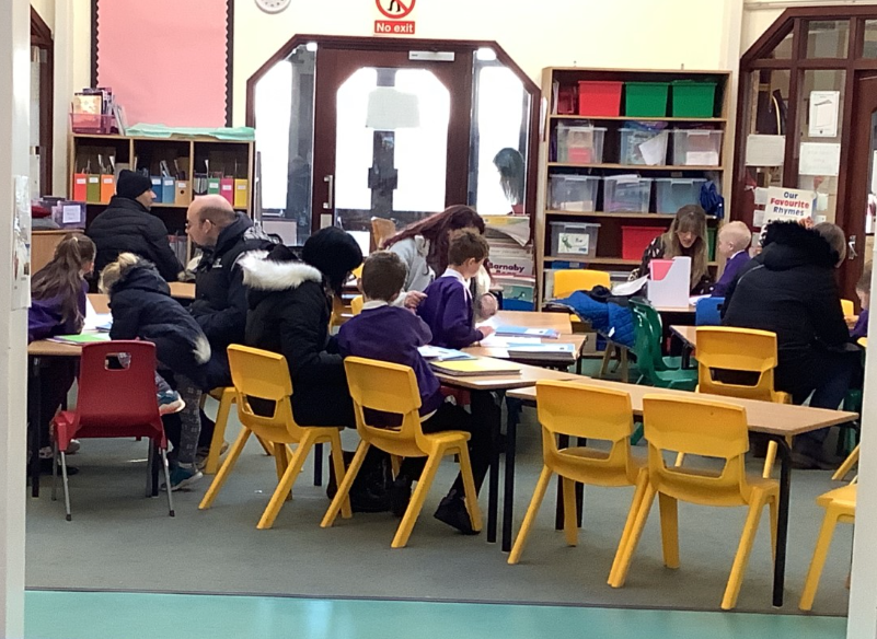 SSSJ_RISE's tweet photo. #parents #workshare It is a delight to see pupils so proud to show off their work to their parents/carers this afternoon. Thank you to everyone who was able to attend &amp; share children's work with them. They have worked so hard this term! #sssj @Rise_MAT  #flourishandsucceed 📚 https://t.co/WcAlXQeItd