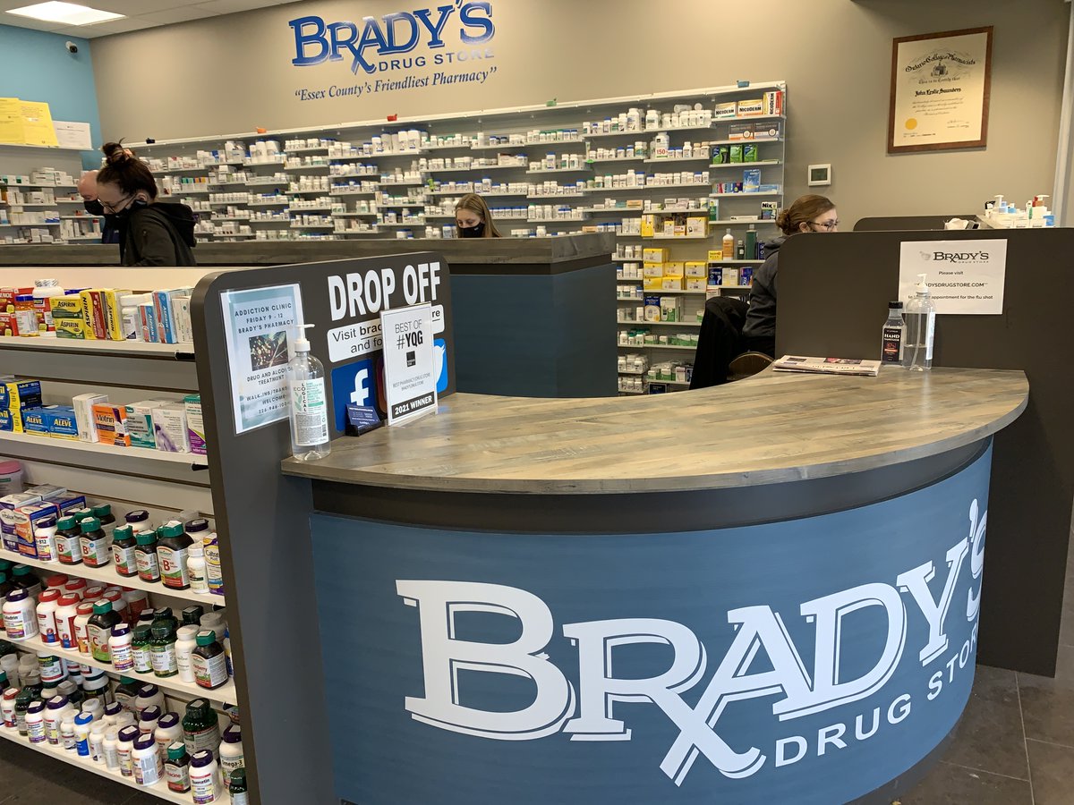 BradyBuzz33's tweet photo. Join our growing team! We are looking for 1 full time and 1 part time pharmacy assistant at Brady's Drug Store in Essex and Belle River. Follow the link to apply.
https://t.co/LyakAclXnu 
#pharmacy #healthcarejobs #yqg https://t.co/fIjUcycdB6