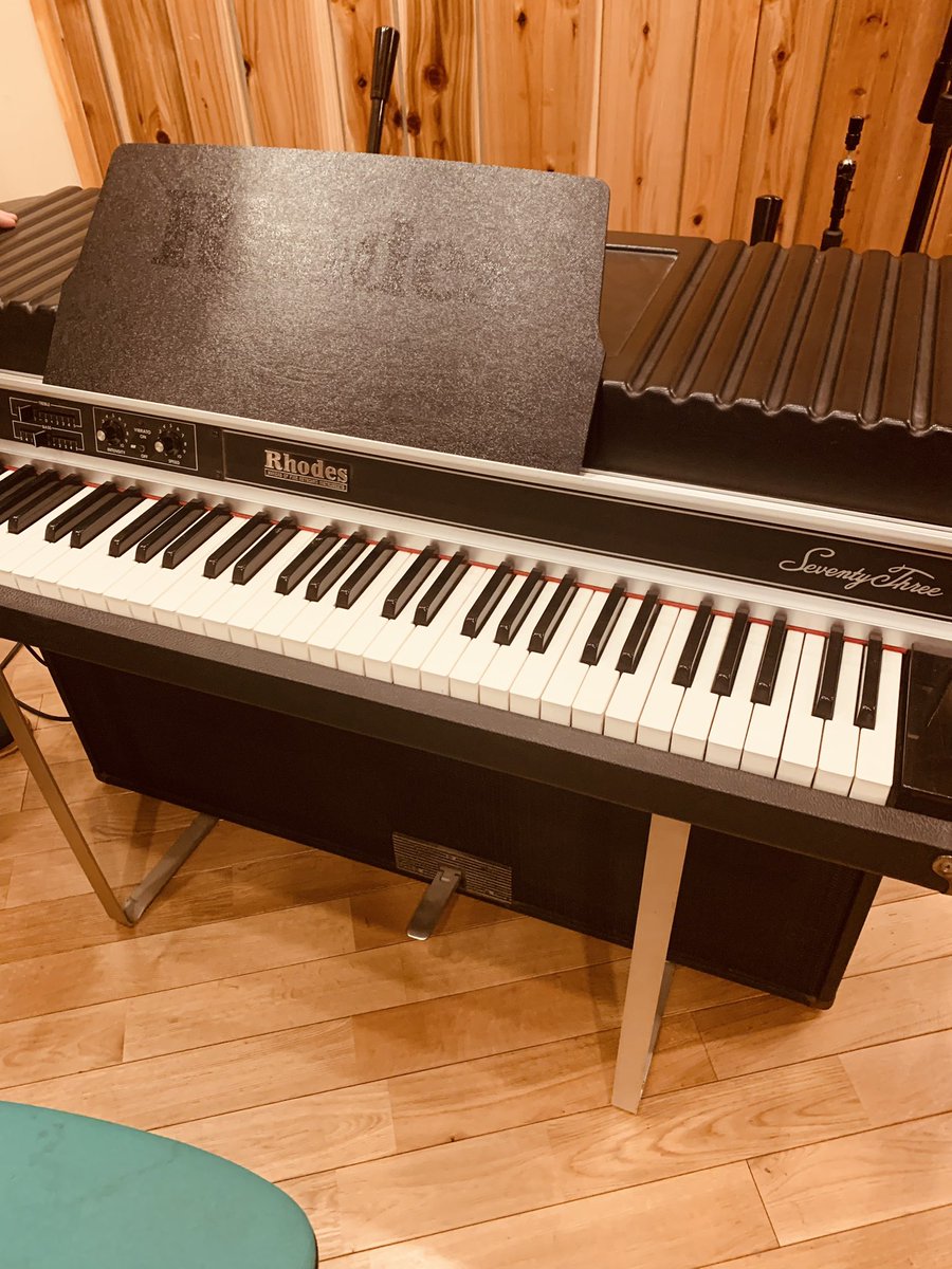 kingneeraj's tweet photo. 2日間めっちゃナイスなアルバムレコーディングでした!! 細かくミックスしてたらこんな時間に!💦 でもほぼ出来た!(90%)
レコーディングの雰囲気がいいと、やっぱ音に出るよね!
明後日仕上げるぞ!!
#Craviotto #Steinway #ActiveMicCable #AcousticRevive #Neve #UniversalAudio https://t.co/uydg0odq6b