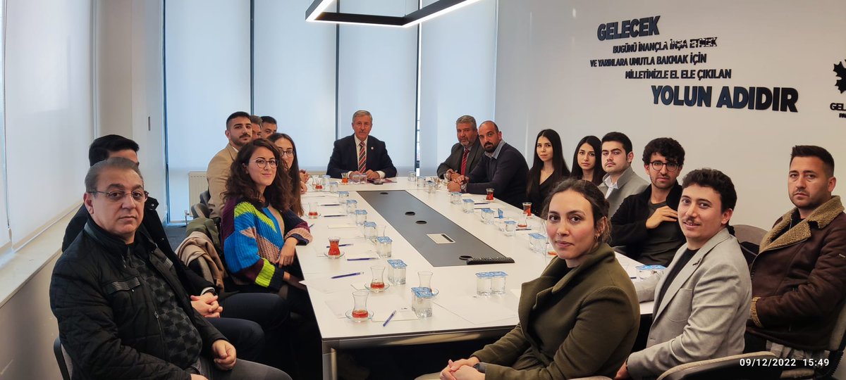 Atama bekleyen mimarlar ve inşaat mühendislerini Genel Merkezimizde ağırlayıp, kamuda mimar istihdamı yetersizliği hakkında sorunlar ve çözüm önerileri ile inşaat mühendislerinin genç işsizlik raporu ile ilgili konularda görüştük. Nazik ziyaretleri için çok teşekkür ederim.