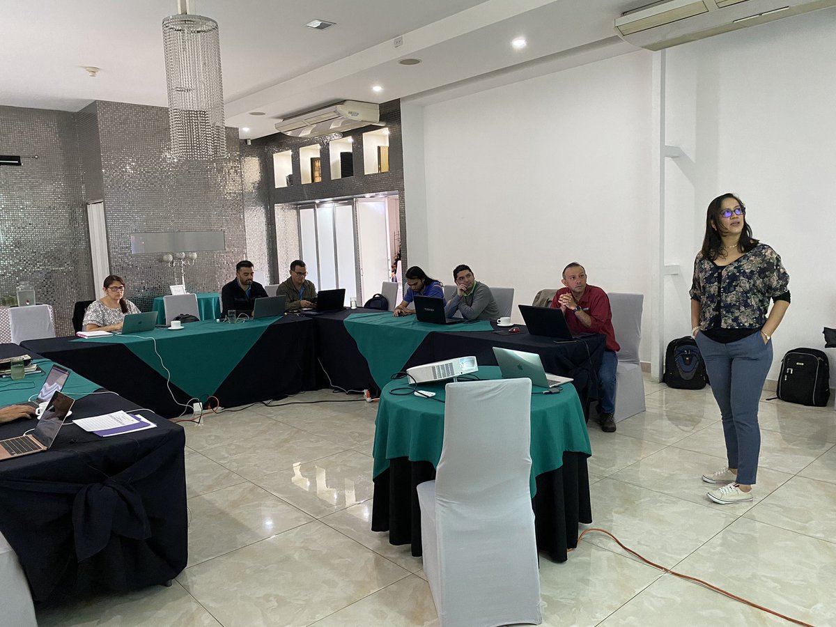 rafaelmongecr's tweet photo. Trabajando con l@s colegas del #SIMOCUTE en la vigésima primera sesión de la Mesa Técnica de Monitoreo por Puntos.
Hoy contamos con la participación especial de representantes de la Agencia Espacial del #Perú @A_Espacial_Peru 🛰 🇵🇪🇨🇷 #CENIGA #MINAE #CONIDA #Monitoreo #CostaRica https://t.co/0EIfzUlApr