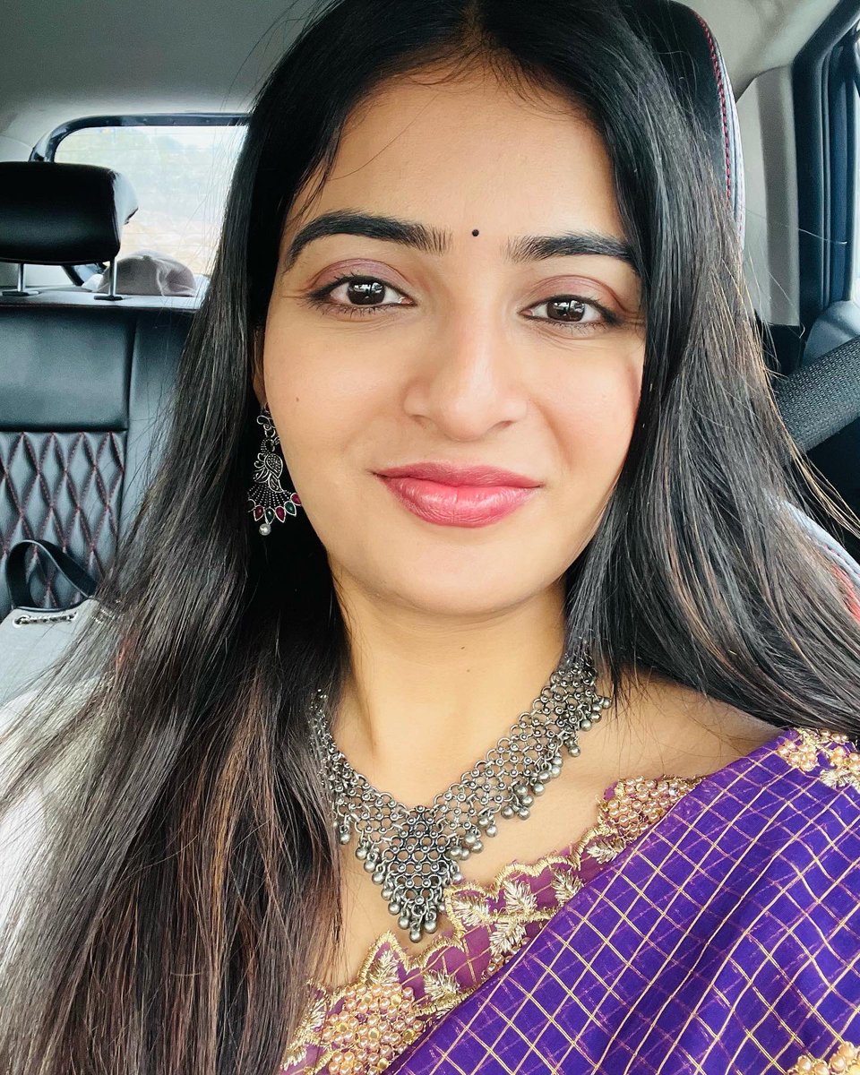 AnanyaNagalla's tweet photo. #carfie https://t.co/AGM8MHpBir