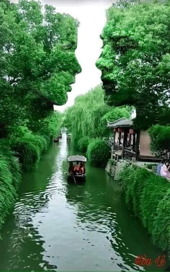 Ben miktarımca konuşurum .. 
Sen miktarınca anlarsın.
O da miktarınca yorumlar.

Söz, ne benim dediğimden ibarettir .. 
Ne senin anladığından ne de onun yorumladığından. 

Derdimiz, kabımız kadardır" ! ✌️♣️