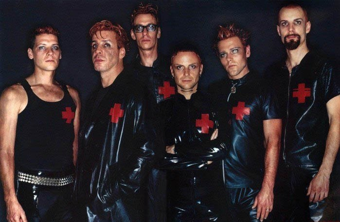 schumisnoopy's tweet photo. which was more culturally significant: the renaissance, or Rammstein's Kerrang 2001 photoshoot? https://t.co/yhXArvkT6K
