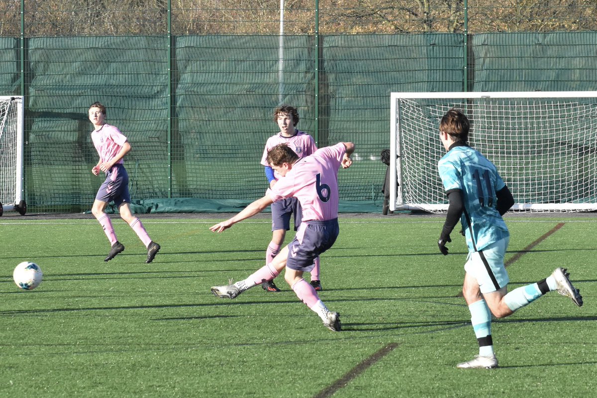 Great photos from <a href="/paulmoran62/">Paul Moran</a> from todays game. Thanks 😊#number6 #son #winners