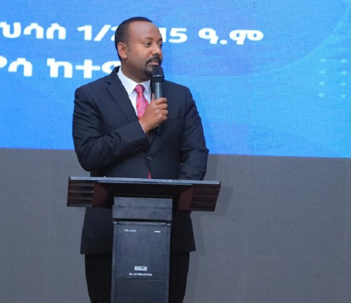 EthiopianNewsA's tweet photo. ብልጽግና ፓርቲ ፈተናዎችን ወደ ድል በመቀየር ኢትዮጵያን ወደ ተሻለ ምዕራፍ ለማሸጋገር የጀመራቸውን ስራዎች አጠናክሮ ይቀጥላል https://t.co/cPVaYeZ9Lf via @EthiopianNewsA https://t.co/G4rFHOTlKF