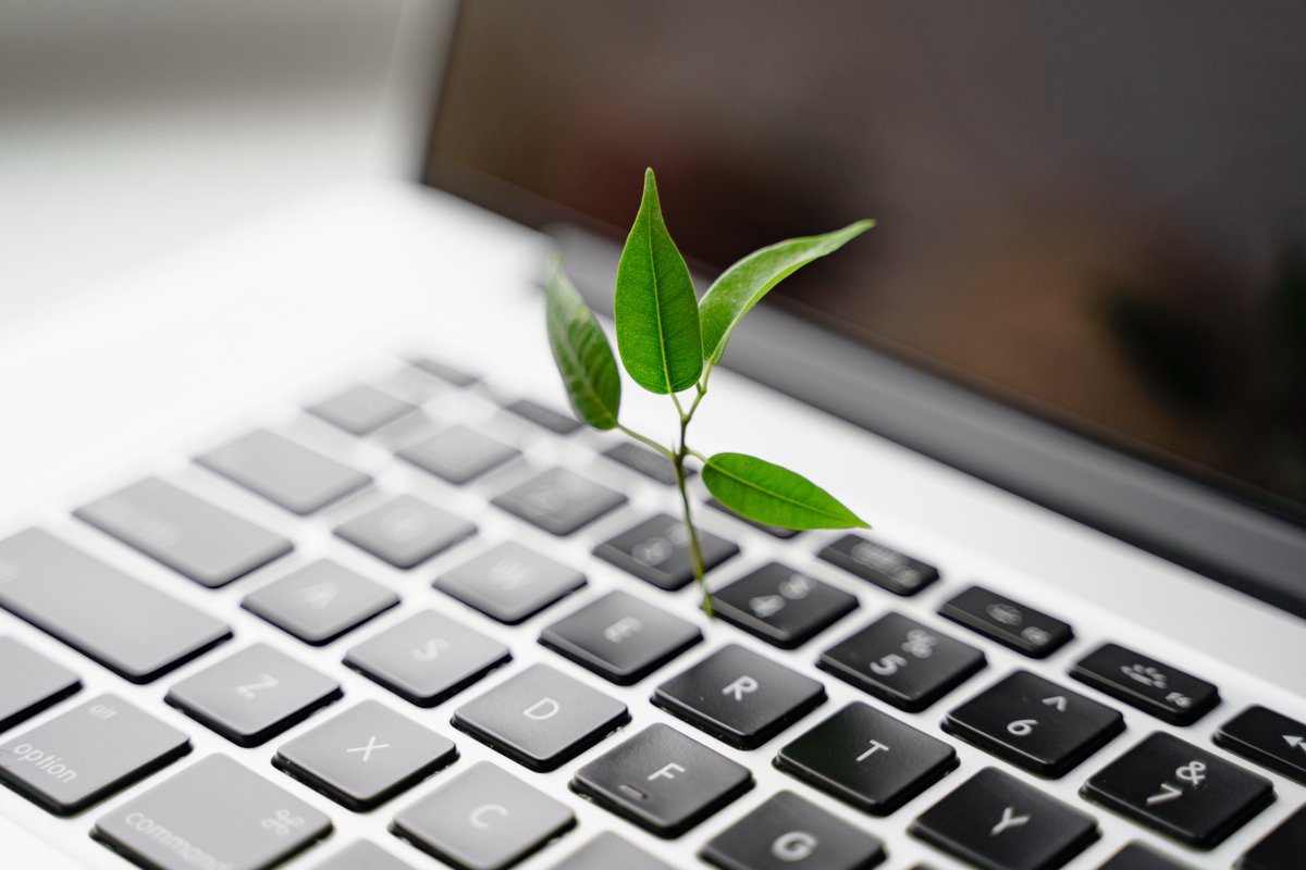 ReTeckUSA's tweet photo. Does your company have an ITAD plan? 
ITAD minimizes adverse environmental impact of products by prolonging the lifespan of existing IT assets and lowering the demand to develop new products. - Transparency Market Research
Contact Re-Teck today at https://t.co/WaUVgOtWoS https://t.co/eDXP7GVGqC