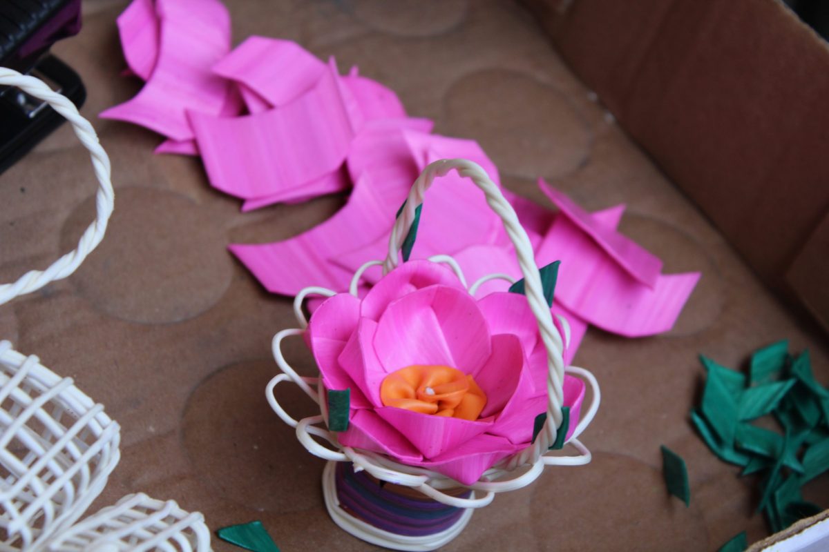 🍬 #Culinario: El tradicional chilte de #Talpa, único en México 👉🏽 bit.ly/3Honyeu

El chilte se extrae del árbol chicozapote y se utiliza para la elaboración de artesanías en municipio de la Costa Sierra Occidental de #Jalisco.

📰: <a href="/yayo_EEQH/">Eladio E. Quintero Hernández</a>
📷: <a href="/ivanBien/">Iván Serrano Jauregui</a>