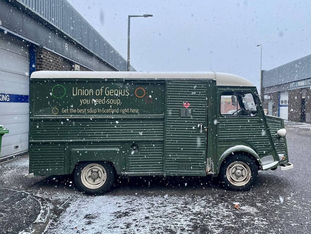 The adventures of Lewis on a snowy day! Lewis is chief ambassador and delivery-cyclist for UoG, he is mostly found scrounging pastries and double espressos from our loyal customers instagr.am/p/Cl814tRI9JF/