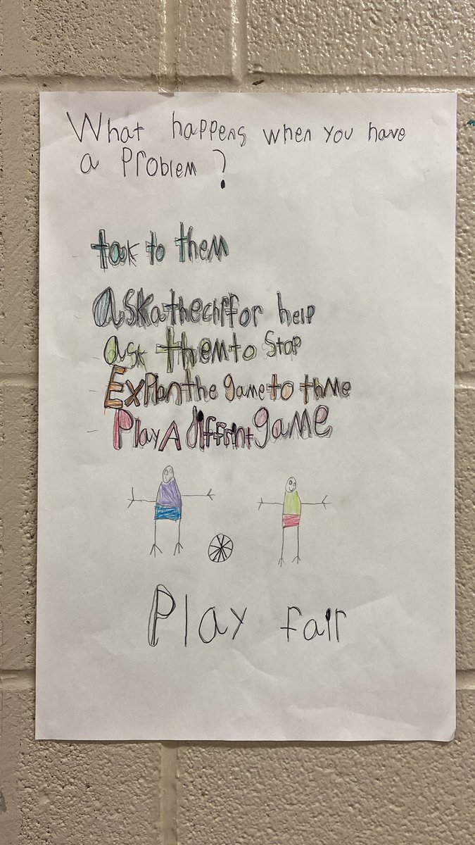 JChambersTVDSB's tweet photo. Our grade 3’s working out strategies to solve problems on the school yard! #ec4learning https://t.co/jEqB32zmsU
