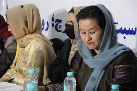 freedomnoworg's tweet photo. Last month, #Taliban raided a press conference in Kabul and arbitrarily arrested Zarifa Yaqoubi (a Hazara activist) &amp; her colleagues. Taliban's mistreatment of human rights defenders must stop. We call for the immediate and safe release of Zarifa &amp; other human rights defenders https://t.co/DsVW5eAGc7
