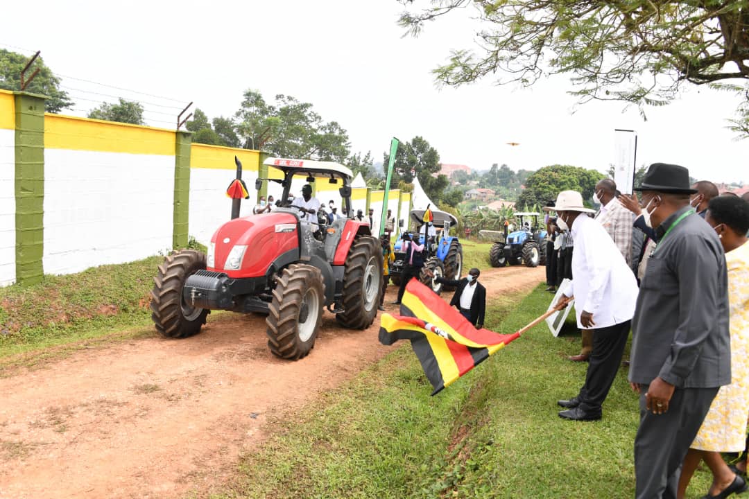 MAAIF_Uganda's tweet photo. The tractors will be dispatched to organised farmer groups, Cooperatives and SACCO's.
#AgMechanizationUG https://t.co/vg7R7YbMwg
