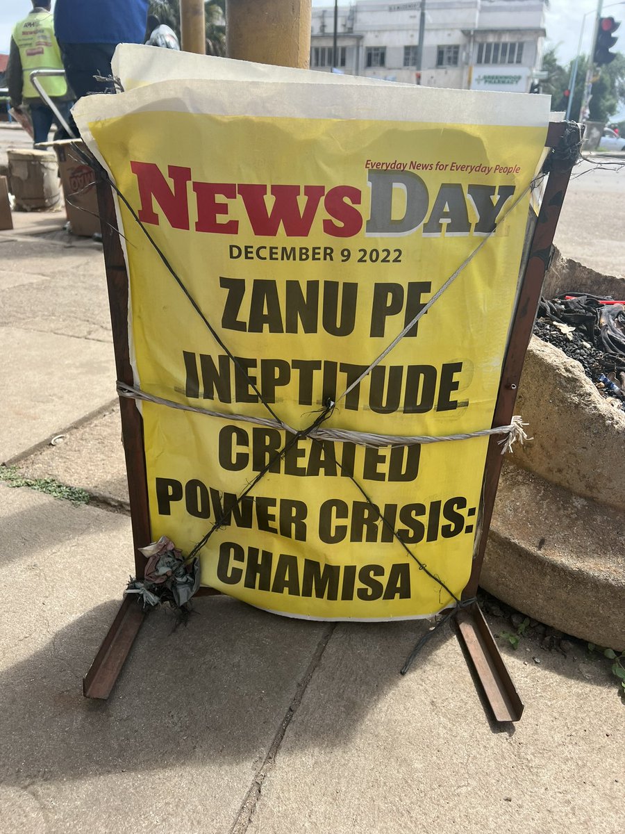CCCZimbabwe's tweet photo. 🗞NEWS HEADLINES: Zanu PF ineptitude created power crisis #FixZESA #NoToLoadShedding https://t.co/UHY7sdGWJb