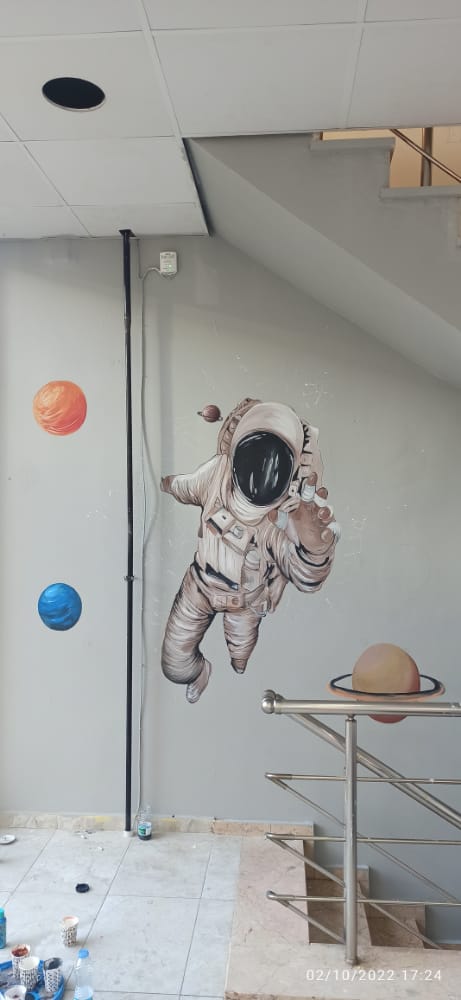 bir duvara daha değindik.