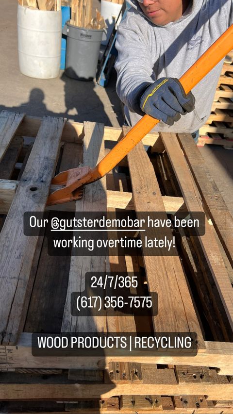 Gutster Demo Bars work like magic to tear up old pallets!
Read More: gutstertools.com
call us: 908-360-5227
#Demolition  #gutstertools #usconstruction #tools #demobar #Flooring #hardwoodfloors #demoprojects