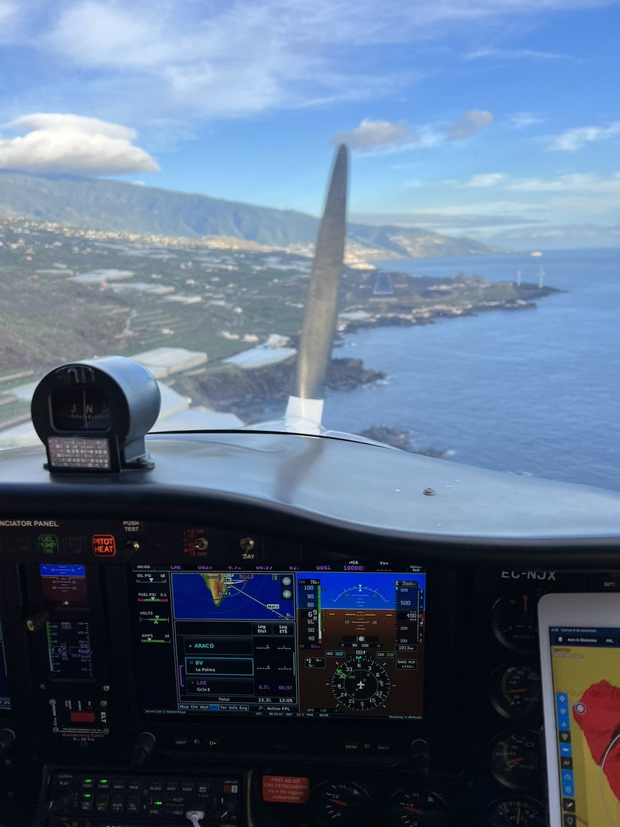 stani320's tweet photo. Yet another beautiful picture of the propeller 🤷🏻‍♂️🤣 #propeller #flyday #avgeek #viation #sky #tecnam #lapalma #flyrotax #canaries #clouds https://t.co/FT2MhHYYTl
