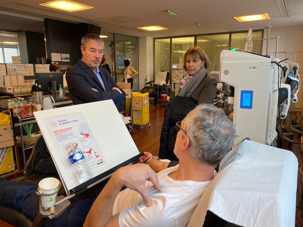 #dondusang | A l'approche des fêtes de fin d'année, offrez le cadeau🎁 qui sauve des vies !
J. Chevalier <a href="/Prefet67/">Préfet de région Grand Est & du Bas-Rhin 🇫🇷🇪🇺</a> à la rencontres des équipes et des #donneurs de <a href="/EFS_dondesang/">Établissement français du sang</a> à #strasbourg
➡️les collectes et évènements organisés dans le #basrhin 👇
bit.ly/3UFADmo