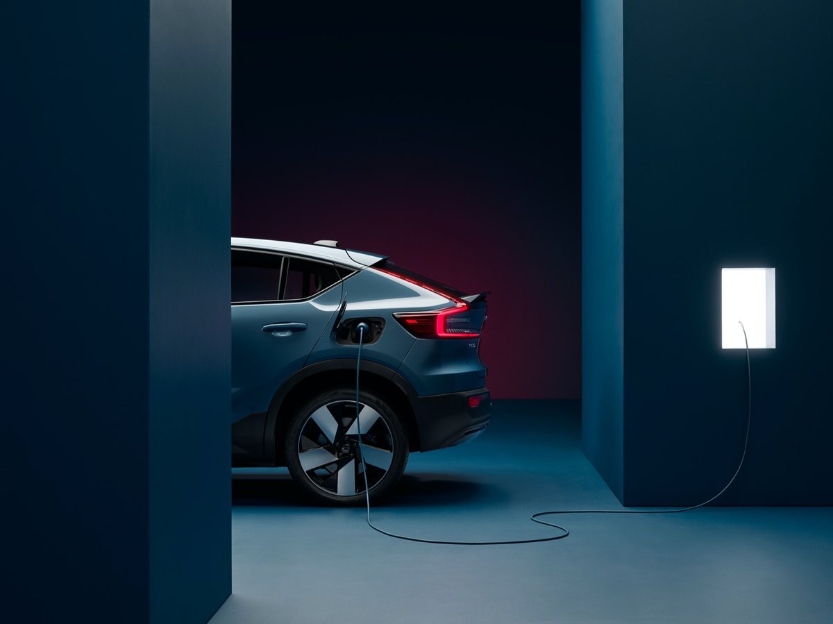 top10motor's tweet photo. El Volvo EX30 será el #SUV eléctrico de entrada a la gama sueca https://t.co/OjPYwOY8BU #Volvo #CochesEléctricos #Suvelectrico https://t.co/iEVyQa7fsn