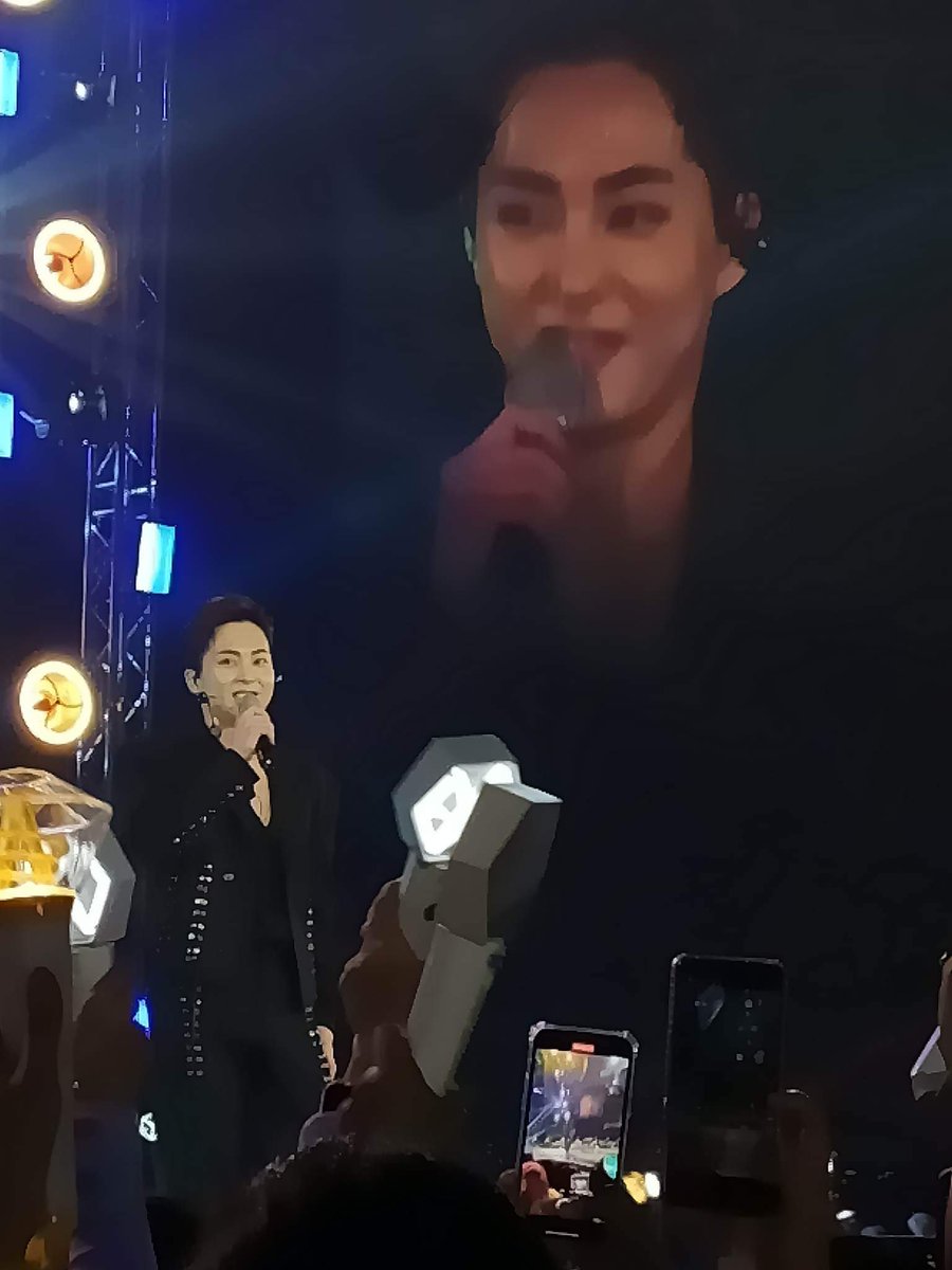 ostdph's tweet image. Let me hear those screams for #Xiumin
#BeYou2Manila 

Presented by @neuwave_events
