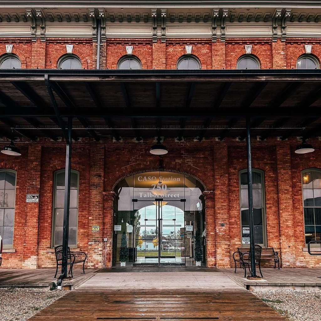 Railway City Tourism (@tourrailwaycity) on Twitter photo Our #FriendlyFriday goes to the <a href="/casostation/">CASO Station</a>! This Sunday, December 11th from 11am-3pm, the CASO Station is hosting their Holiday Market! With a selection of up to 40 vendors, get some holiday shopping done while supporting our local community. 🛍️🎄❄️… instagr.am/p/Cl8f4V4OXD6/ Our #FriendlyFriday goes to the <a href="/casostation/">CASO Station</a>! This Sunday, December 11th from 11am-3pm, the CASO Station is hosting their Holiday Market! With a selection of up to 40 vendors, get some holiday shopping done while supporting our local community. 🛍️🎄❄️… instagr.am/p/Cl8f4V4OXD6/