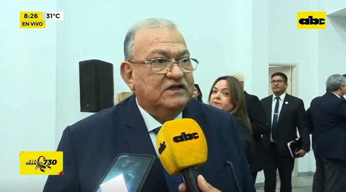 #EleccionesPy "Todas las garantías para un proceso electoral transparente. Hemos considerado que no ha sido necesario extender el horario de votación", ministro <a href="/jorgebogaring/">Jorge Bogarín González</a>, <a href="/TSJE_Py/">Justicia Electoral 🇵🇾</a>, en inauguración de sede del <a href="/ConsejoParaguay/">Consejo de la Magistratura (CM)</a>. #730AM 

Informa <a href="/riverplatebsas/">Edgardo Romero</a> - #MóvilABC.