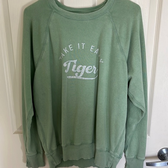 harmonysnotes's tweet image. So good I had to share! Check out all the items I'm loving on @Poshmarkapp #poshmark #fashion #style #shopmycloset #nyc #aerie #pacsun: posh.mk/25Q8gxjjCvb