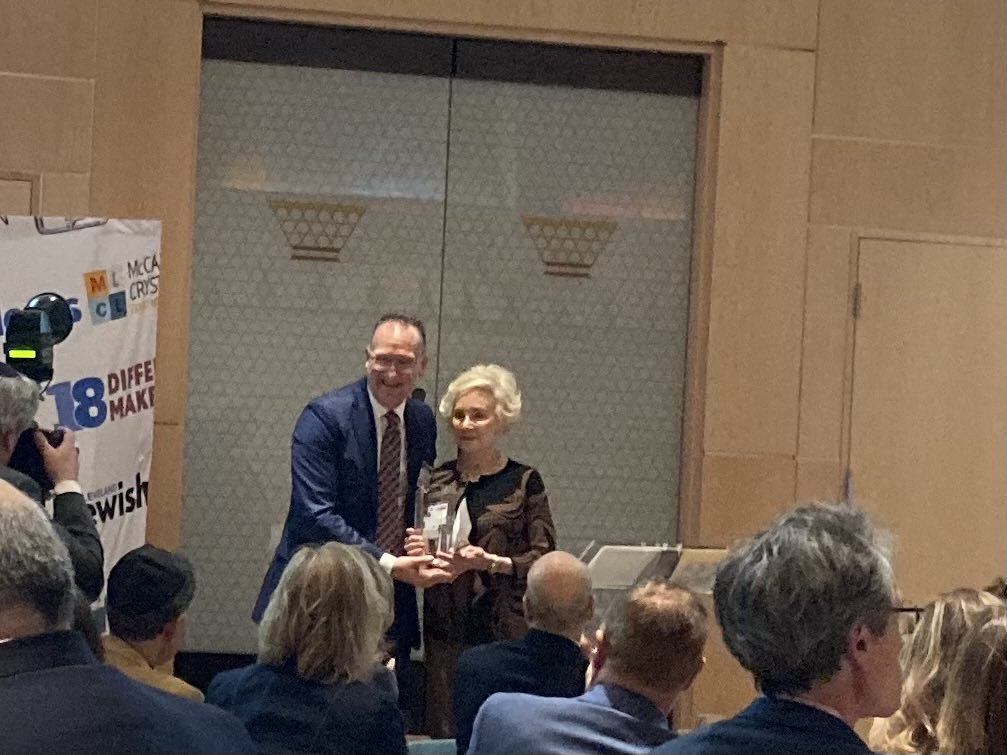 lkleinman1's tweet photo. Congratulations to ⁦@CleveJN⁩ 18 difference makers and ⁦@Ride_STC⁩ Loisgoodman for her years of service. https://t.co/ZeVHMEyVC9